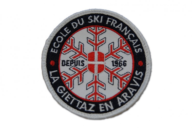 Broderie d'écussons ronds pour l'ESF de La Giettaz en Aravis